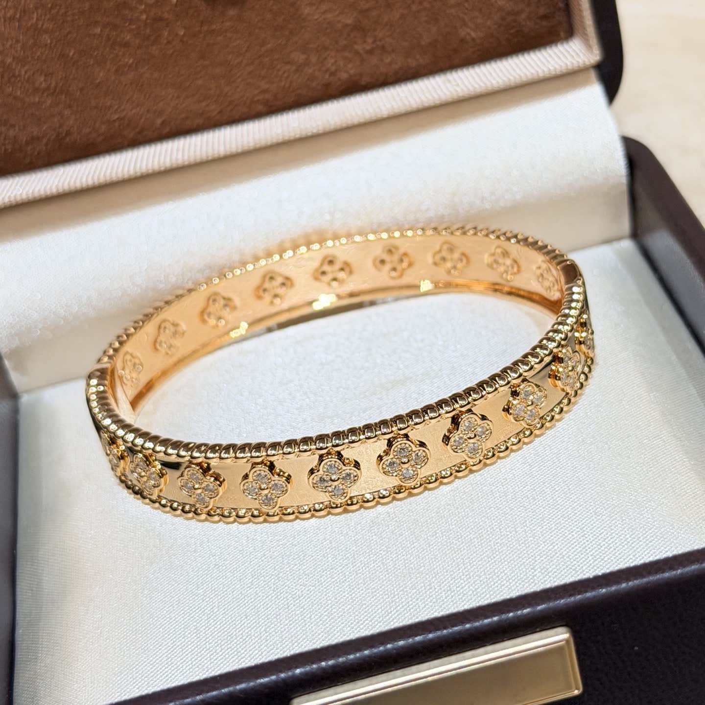 Van Cleef & Arpels Vintage Alhambra Gold Bangle Bracelet